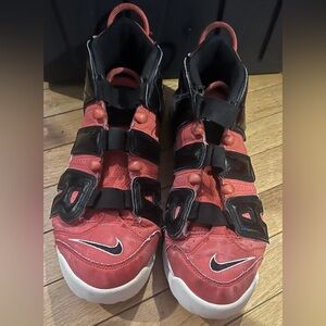 Nike Air More Uptempo (GS) Retro Basketball Shoes Boy’s Sz 11.5 Red Black White